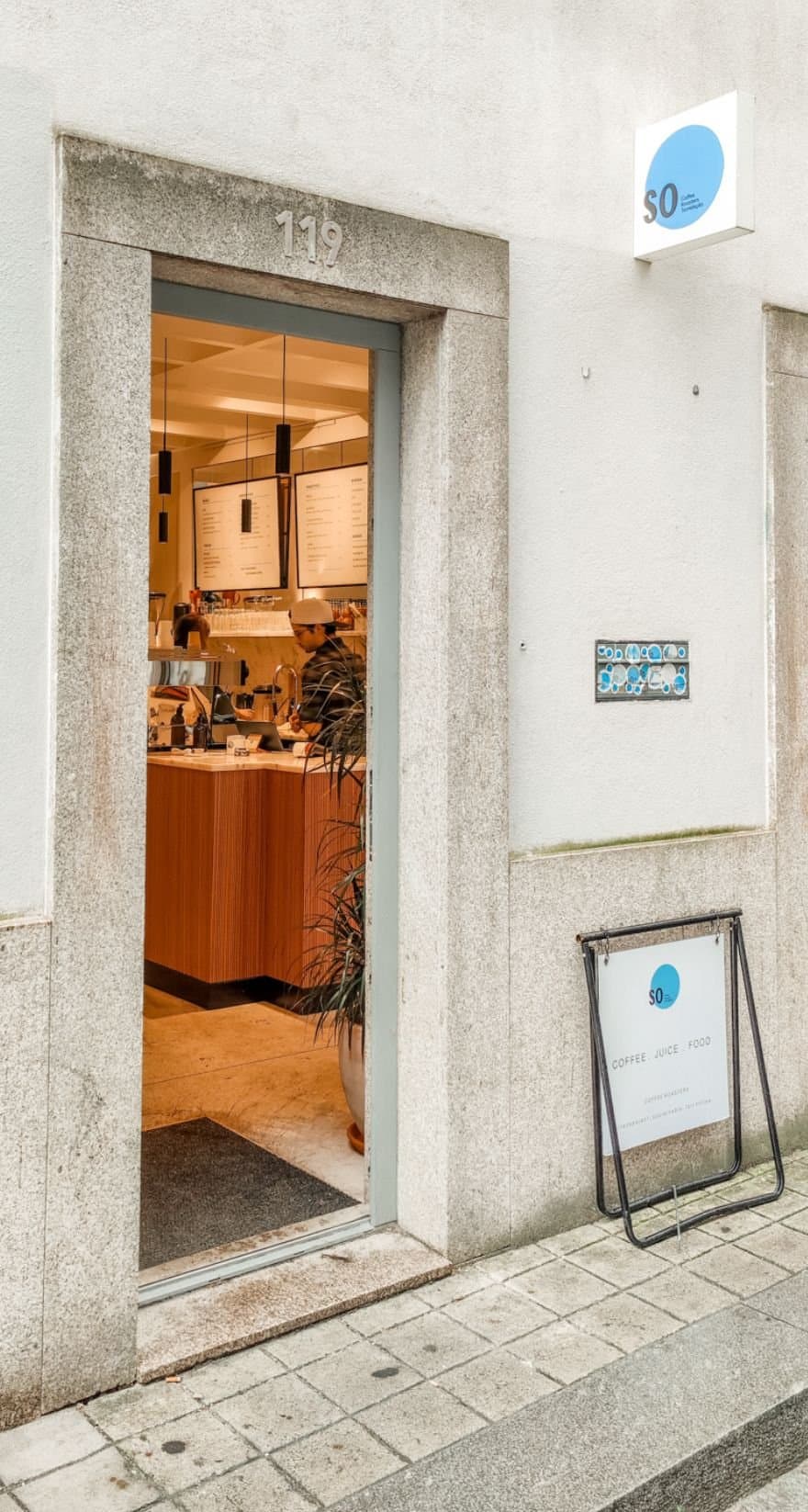SO Coffee doorway in Porto